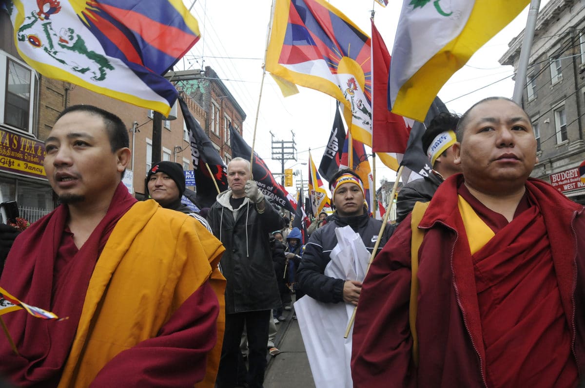 Los comunistas temen que la oposición cultural y religiosa pueda llevar al colapso al estilo soviético  Foto de: Protesta contra la ocupación china del Tíbet